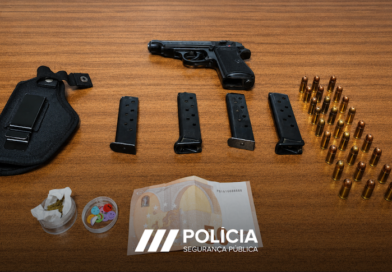 Feijó | Homem detido no Almada Forum com arma pronta a disparar