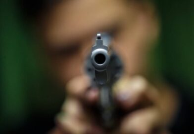 Trafaria | Disparo de viatura em andamento fere jovem de 18 anos