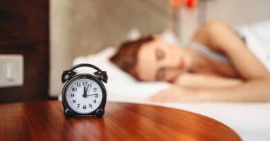 Relógios atrasam uma hora na madrugada de Domingo